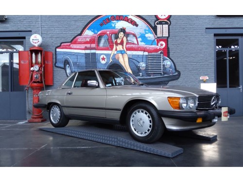 Mercedes SL 560