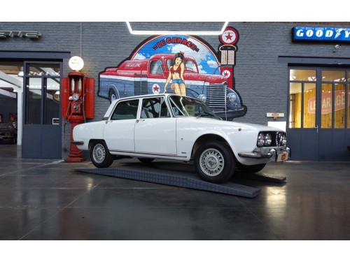 Alfa berlina 2000