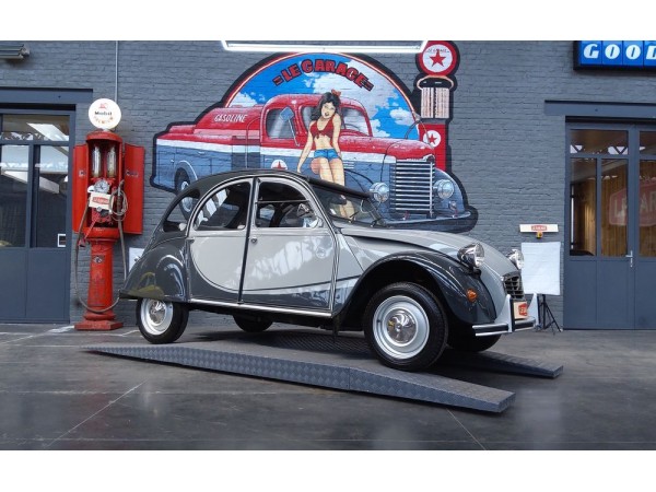 Citroen 2cv charleston