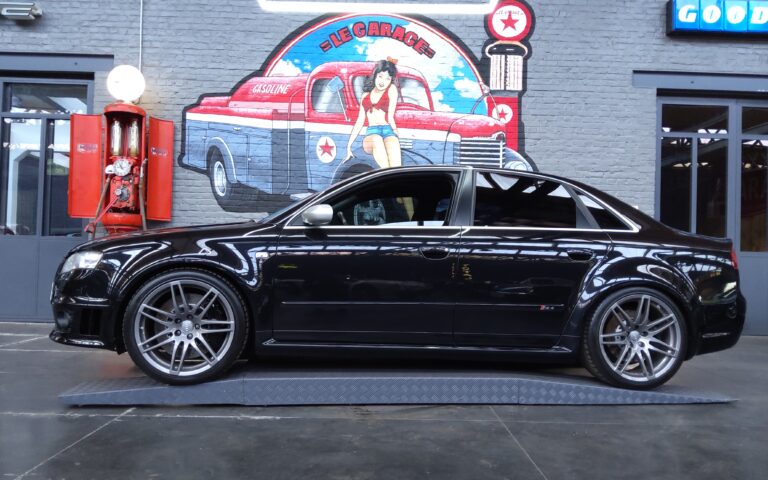 Audi rs4