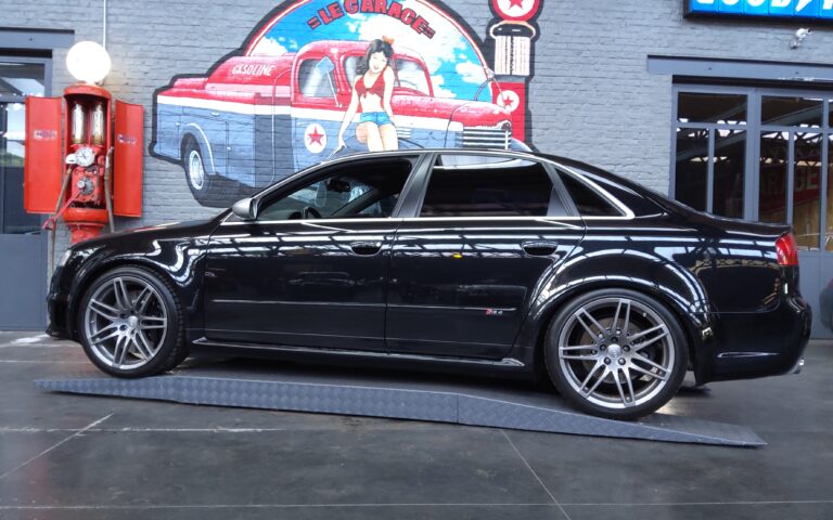 Audi rs4