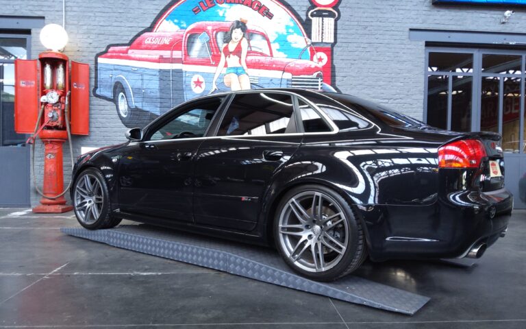 Audi rs4
