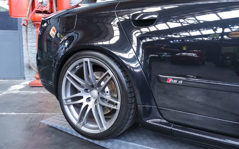 Audi rs4