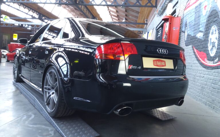 Audi rs4