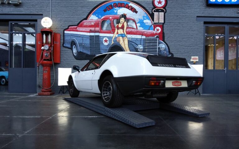 Alpine A310