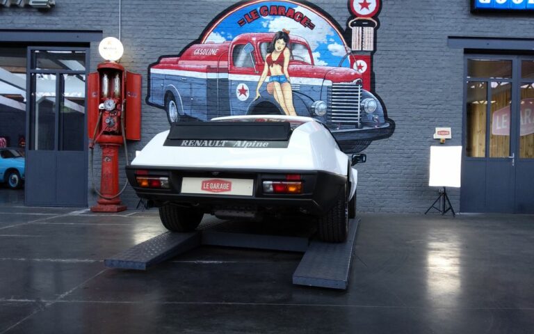 Alpine A310