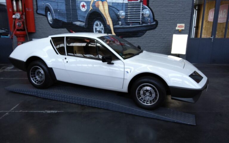 Alpine A310