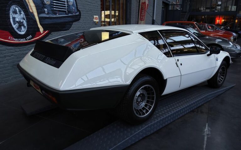 Alpine A310