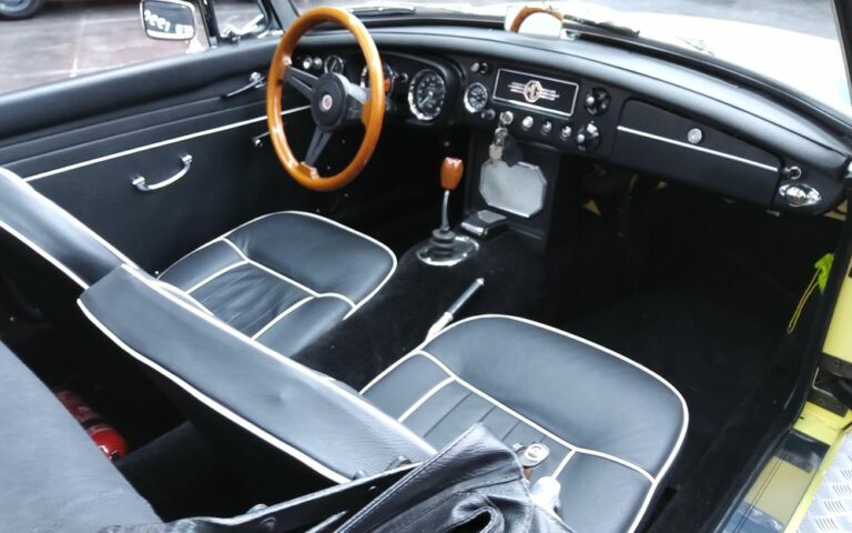 Mgb roadster