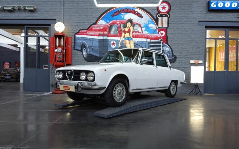Alfa romeo 2000