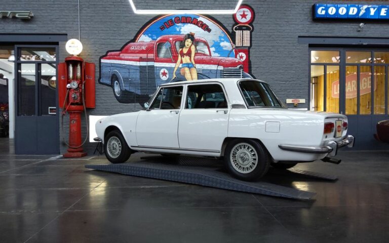 Alfa romeo 2000