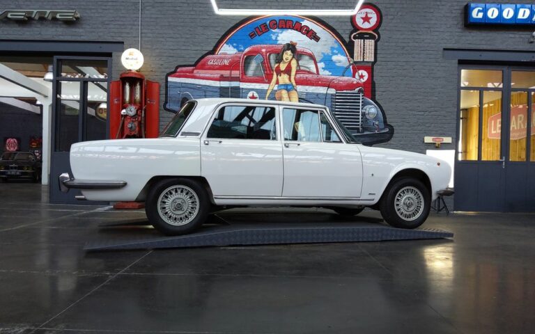 Alfa romeo 2000