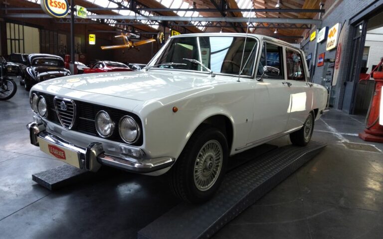 Alfa romeo 2000