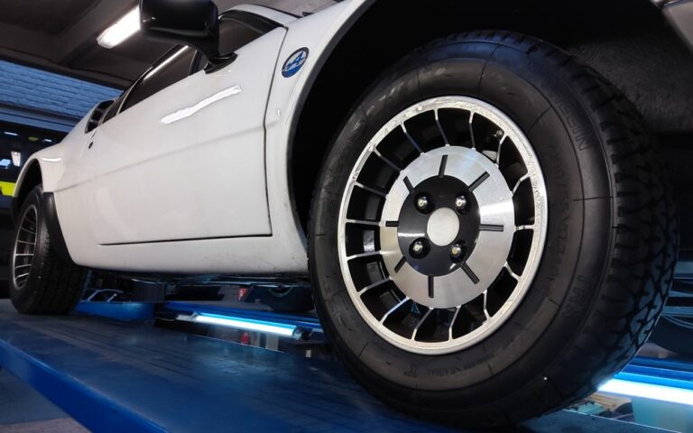 Alpine A310