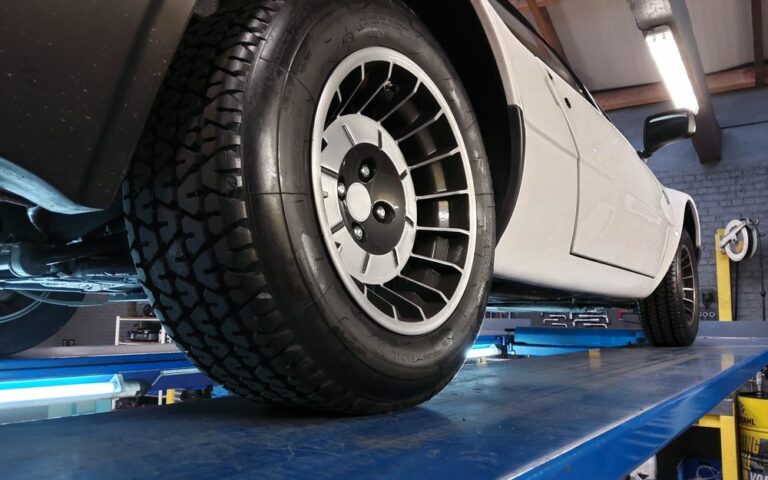 Alpine A310