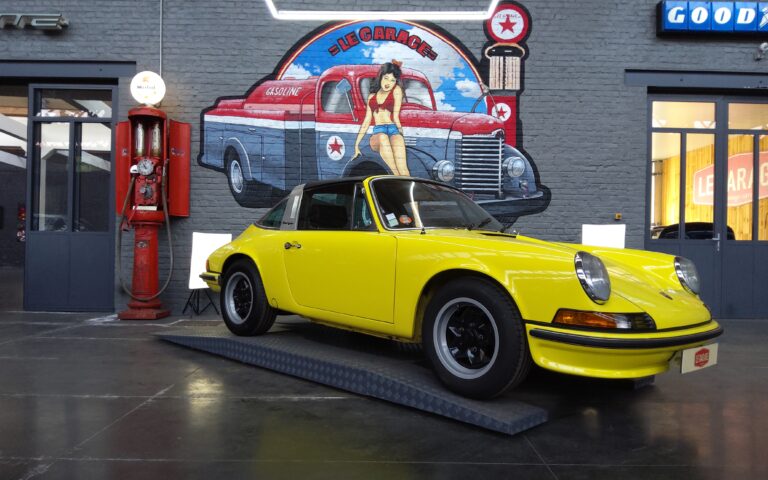 Porsche 911e targa