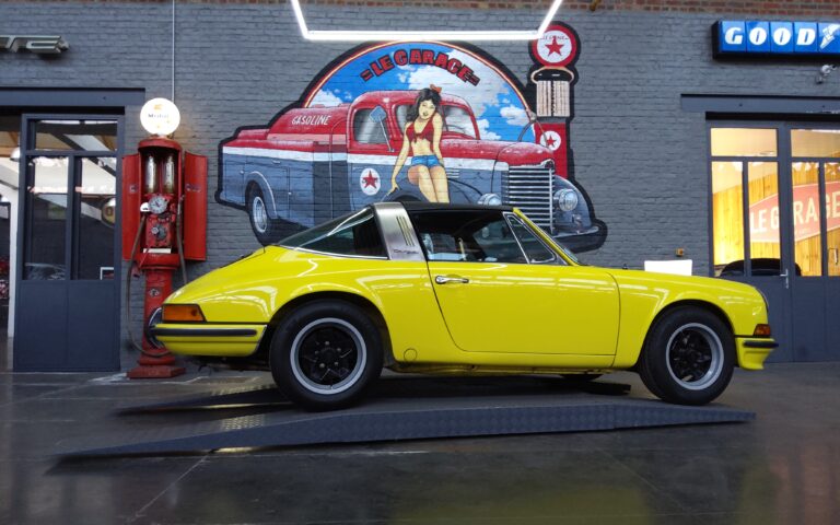 Porsche 911e targa