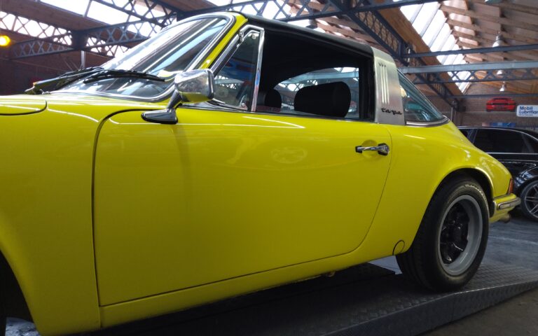Porsche 911e targa