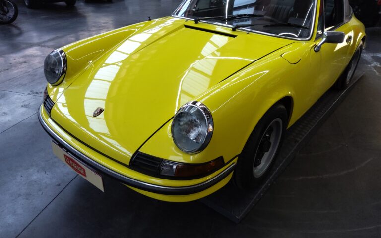 Porsche 911e targa