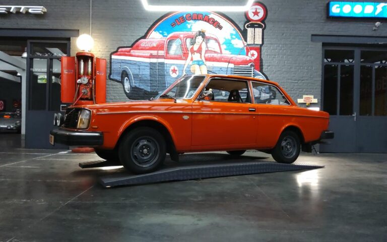 Volvo 242 dl