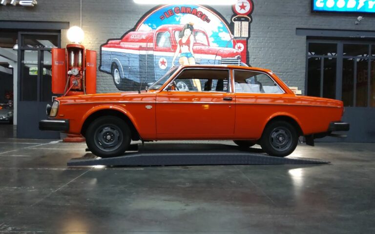 Volvo 242 dl