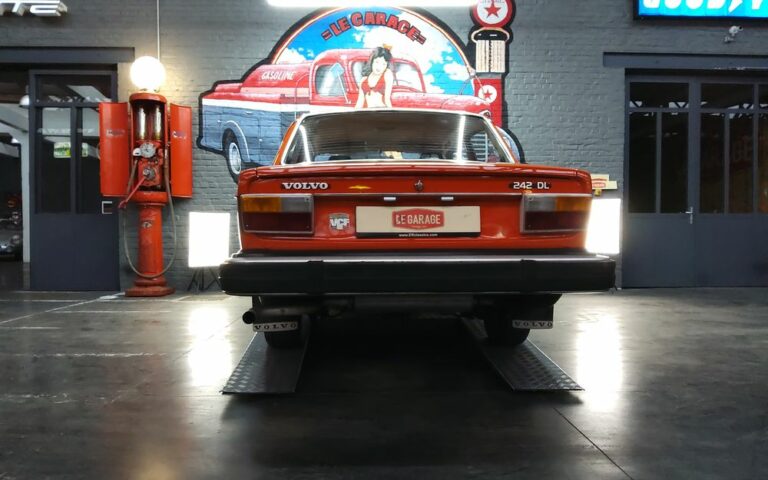 Volvo 242 dl