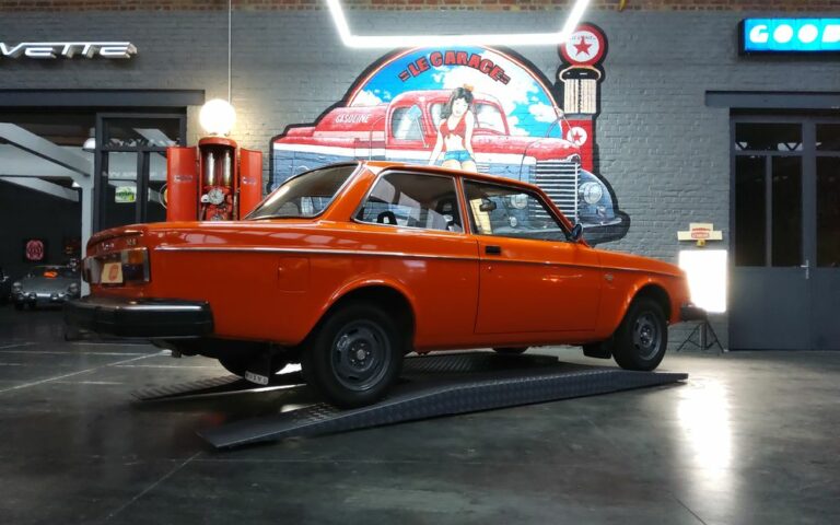 Volvo 242 dl