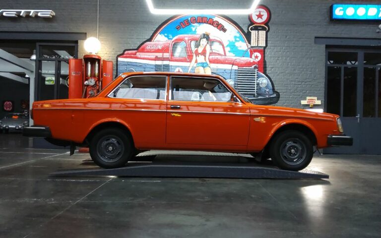 Volvo 242 dl