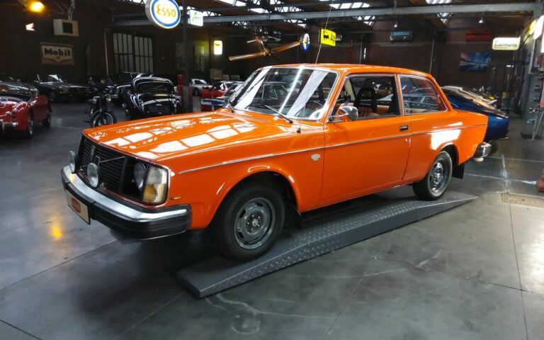 Volvo 242 dl