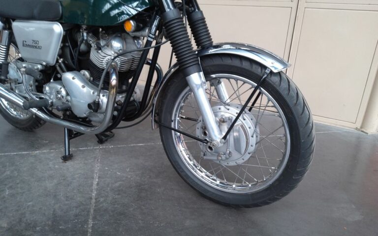 Norton commando 750