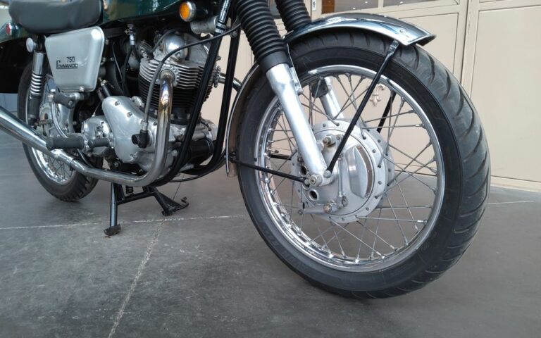 Norton commando 750
