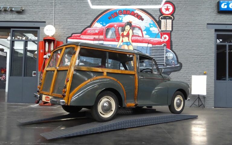 Morris Minor Traveller