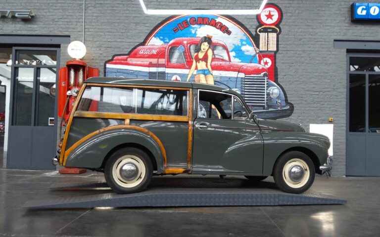 Morris Minor Traveller