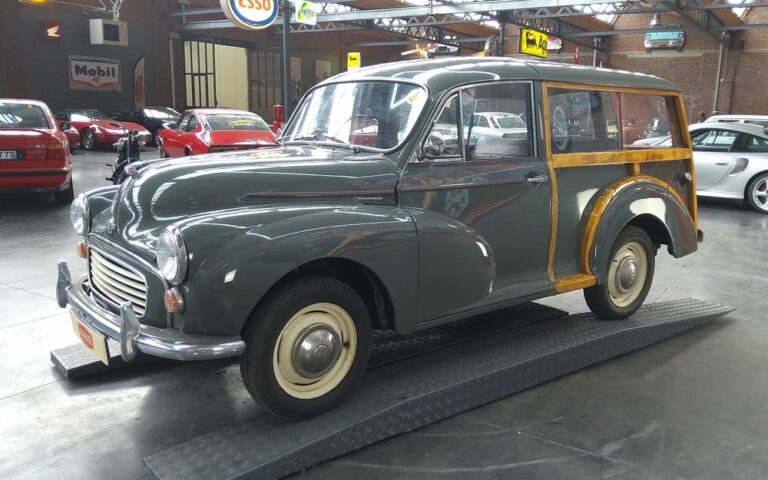 Morris Minor Traveller