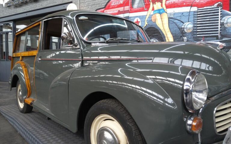 Morris Minor Traveller
