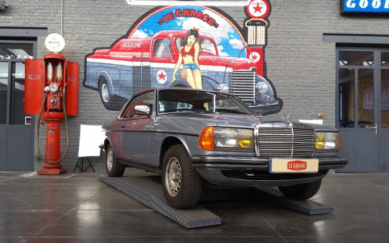Mercedes 230 ce
