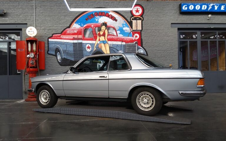 Mercedes 230 ce