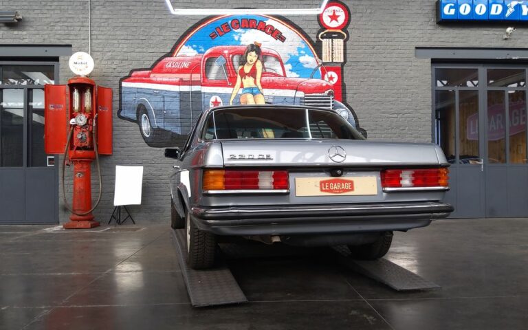 Mercedes 230 ce