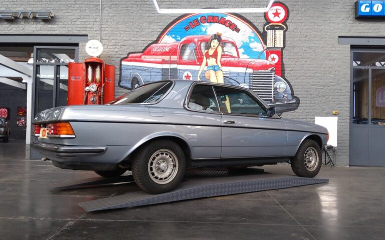Mercedes 230 ce