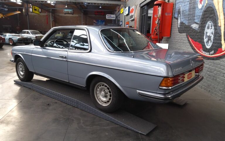 Mercedes 230 ce