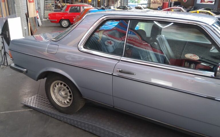 Mercedes 230 ce