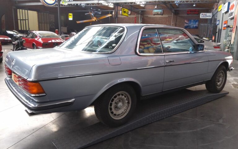 Mercedes 230 ce