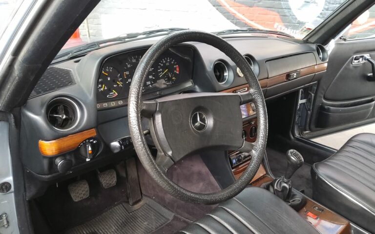 Mercedes 230 ce